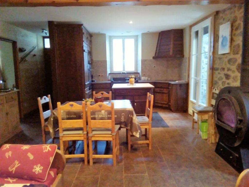 Ouxis Villa Orlu Holiday home
